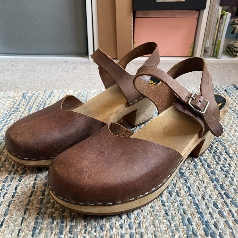 Brown leather swedish hasbeens clogs